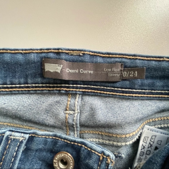 Jeans - Picture 3 of 4